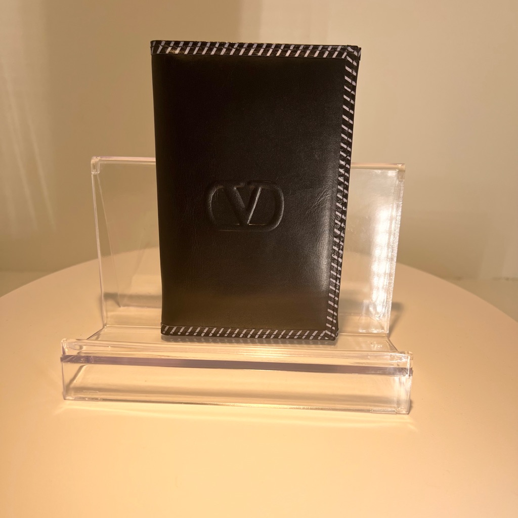 Authentic Vintage Valentino Garavani Id And Card Holder